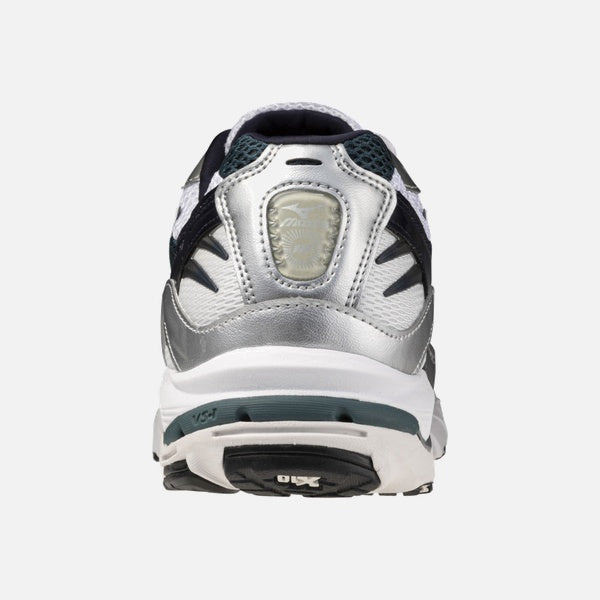 wave rider 10 white green